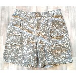 Cabela's Casuals Cargo Shorts 38 Men's Camouflage‎ 100% Cotton Hunting Outdoors